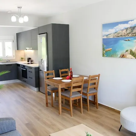 Appartement Lagadi 5 *